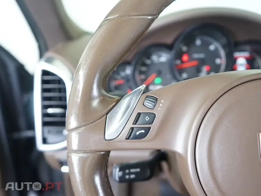 Porsche Cayenne Tiptronic