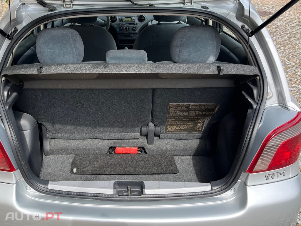 Toyota Yaris 1.0 vvti Sol