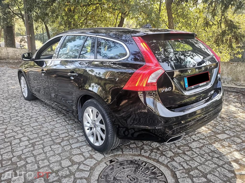 Volvo V60 2.0 D4 Momentum Eco Geartronic