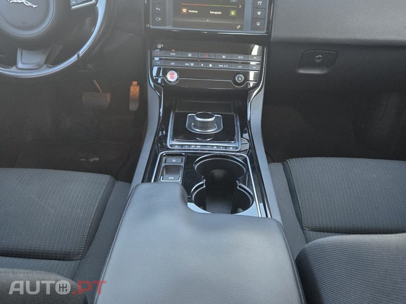 Jaguar XE 2.0 D Pure Aut.