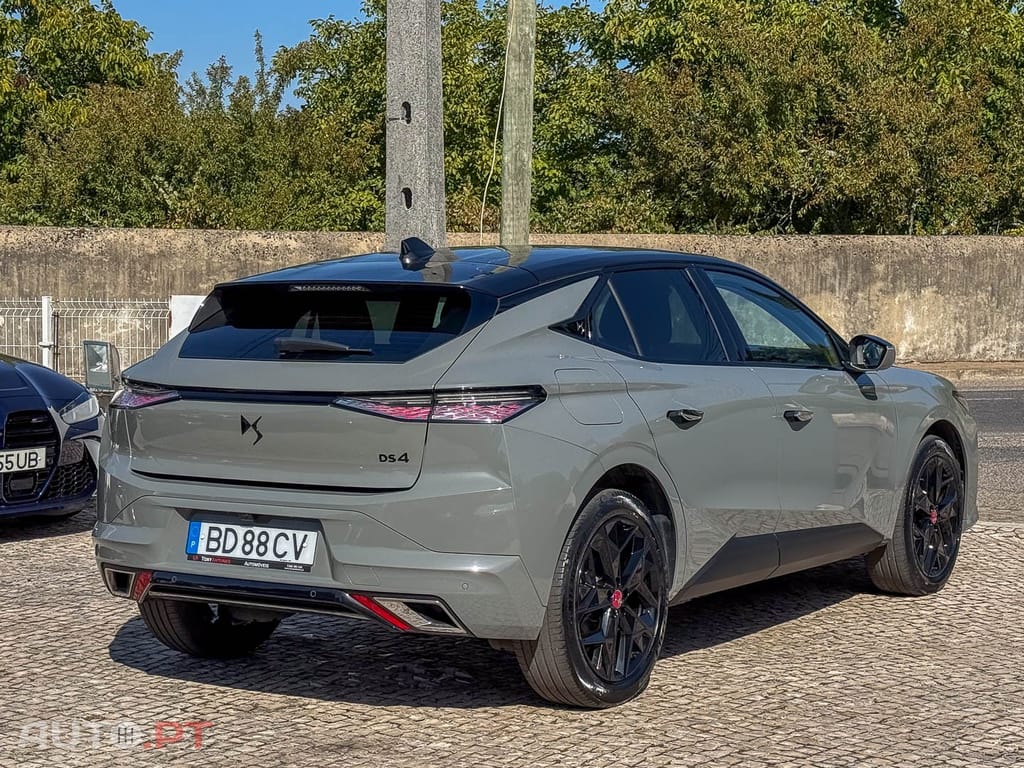 DS DS4 1.2 PureTech Pallas EAT8