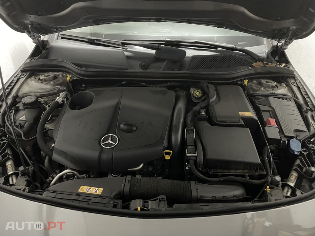 Mercedes-Benz CLA 220 Shooting Brake