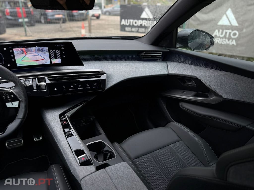 Peugeot 3008 1.6 Hybrid Active Pack e-EAT8