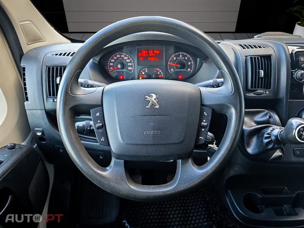 Peugeot Boxer 2.0 BlueHDi 333 L3H2 Pro