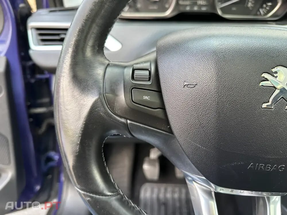 Peugeot 2008 1.6 e-HDi Allure