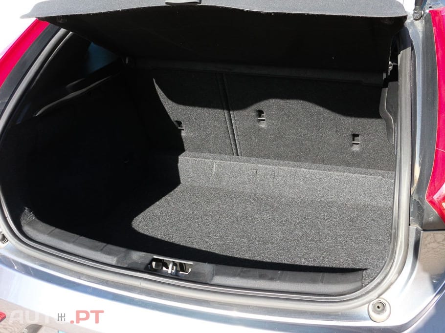 Volvo V40 1.6 D2 Eco R-Design