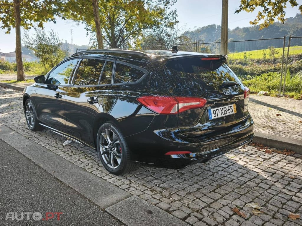 Ford Focus SW 1.0 EcoBoost MHEV ST-Line