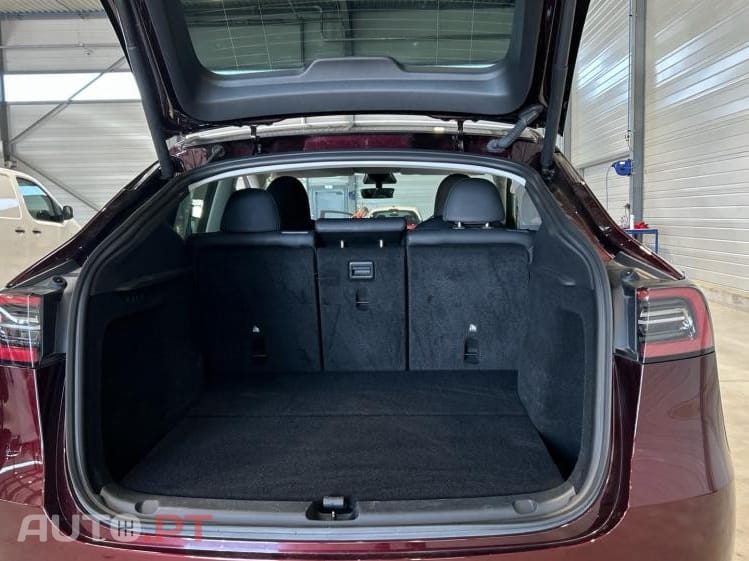 Tesla Model Y Performance Dual Motor AWD