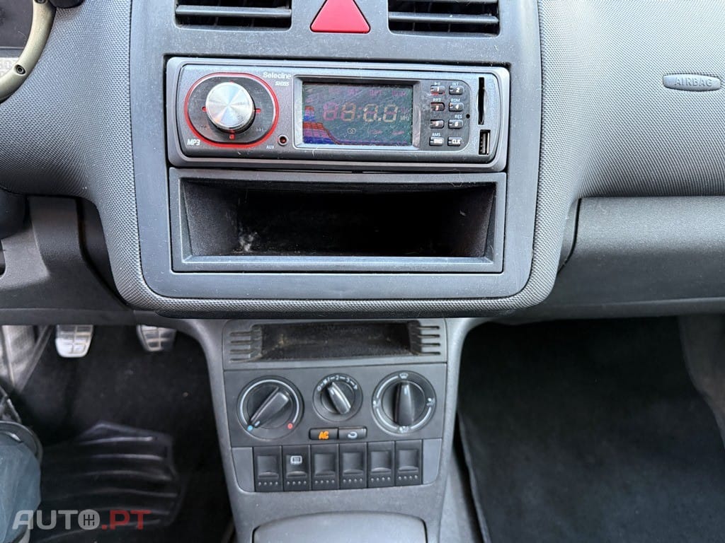 Volkswagen Polo 1.4 TDi Confortline AC