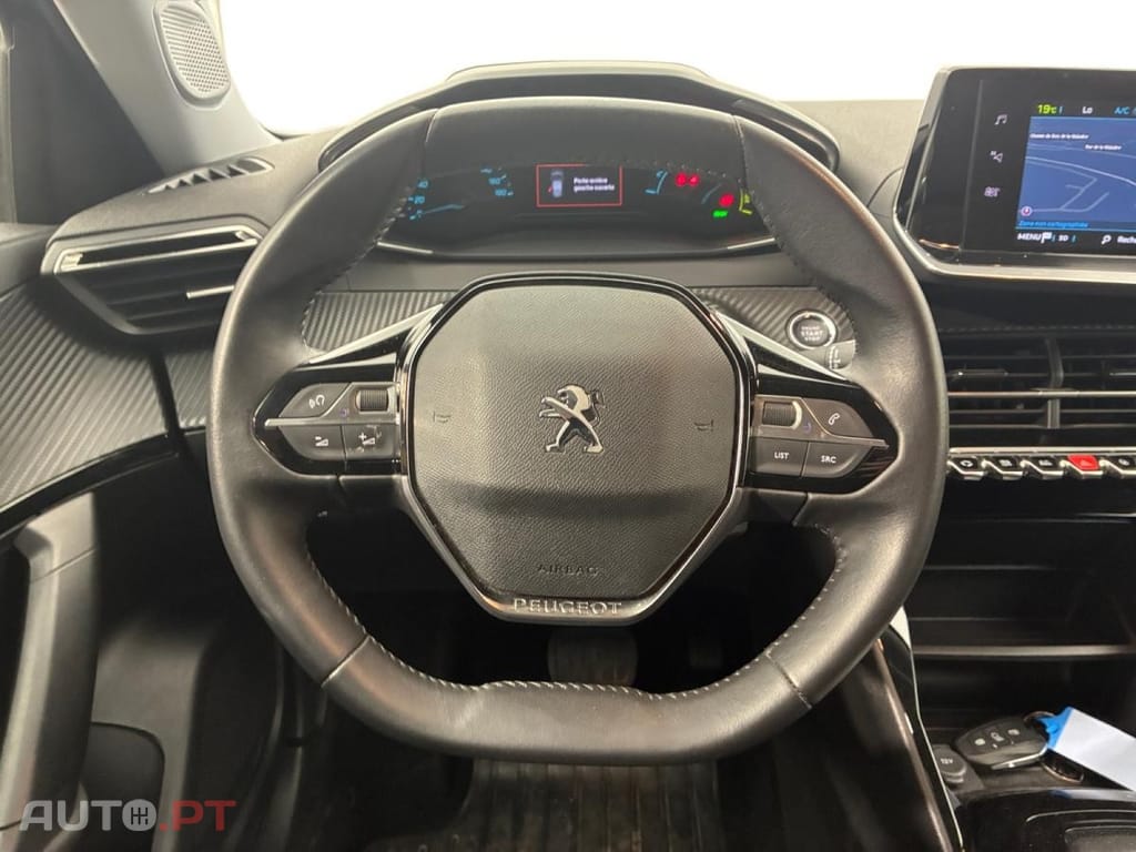 Peugeot E-2008 Active Pack