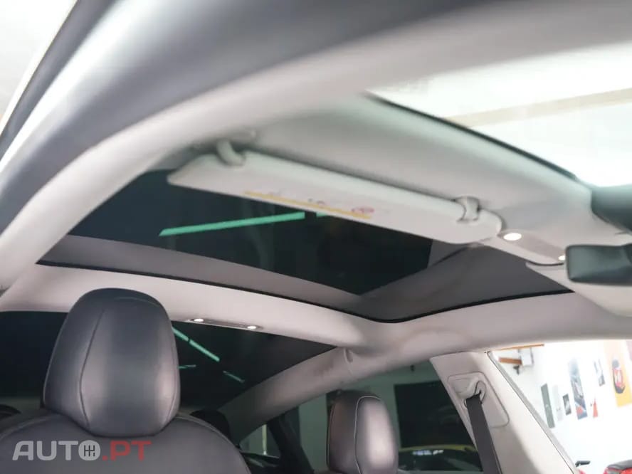 Tesla Model 3 Long Range AWD Dual Motor