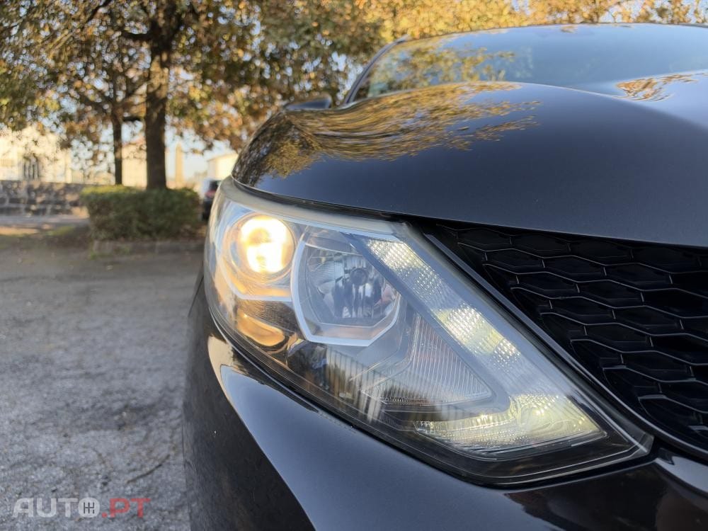 Nissan Qashqai 1.5 dCi N-Connecta 18