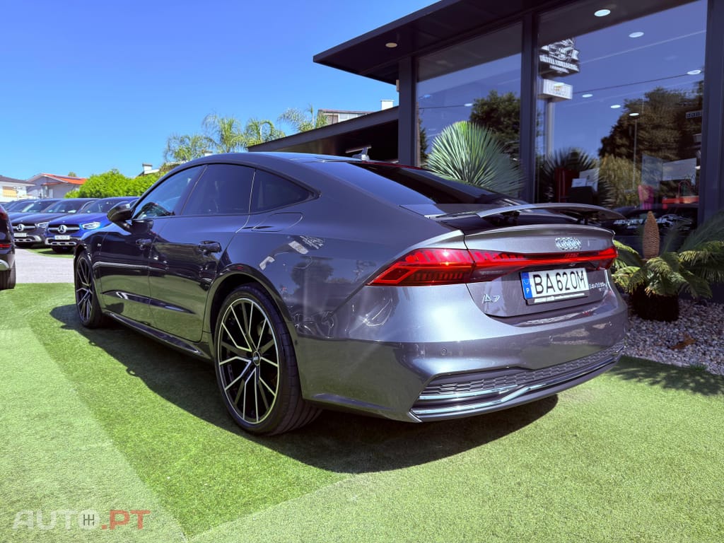 Audi A7 50 TFSIe quattro S tronic — fotografia 12