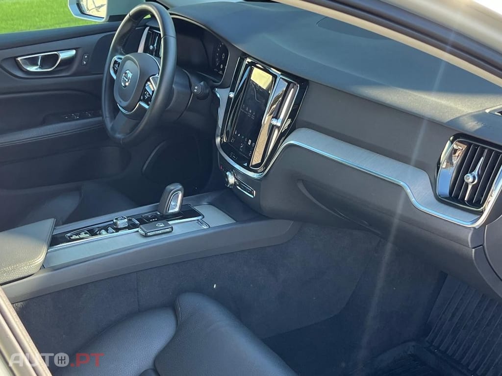 Volvo V60 Cross Country 2.0 B4 Geartronic