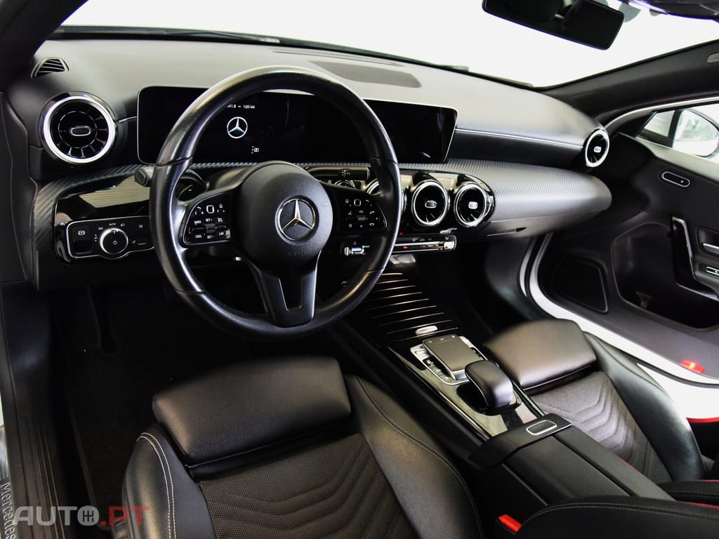 Mercedes-Benz A 180 D AUTO. SEDAN