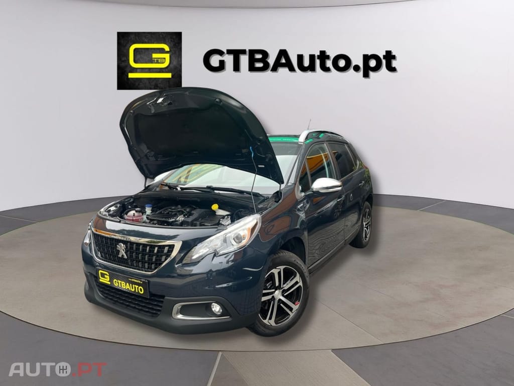 Peugeot 2008 1.2 e-VTi Style