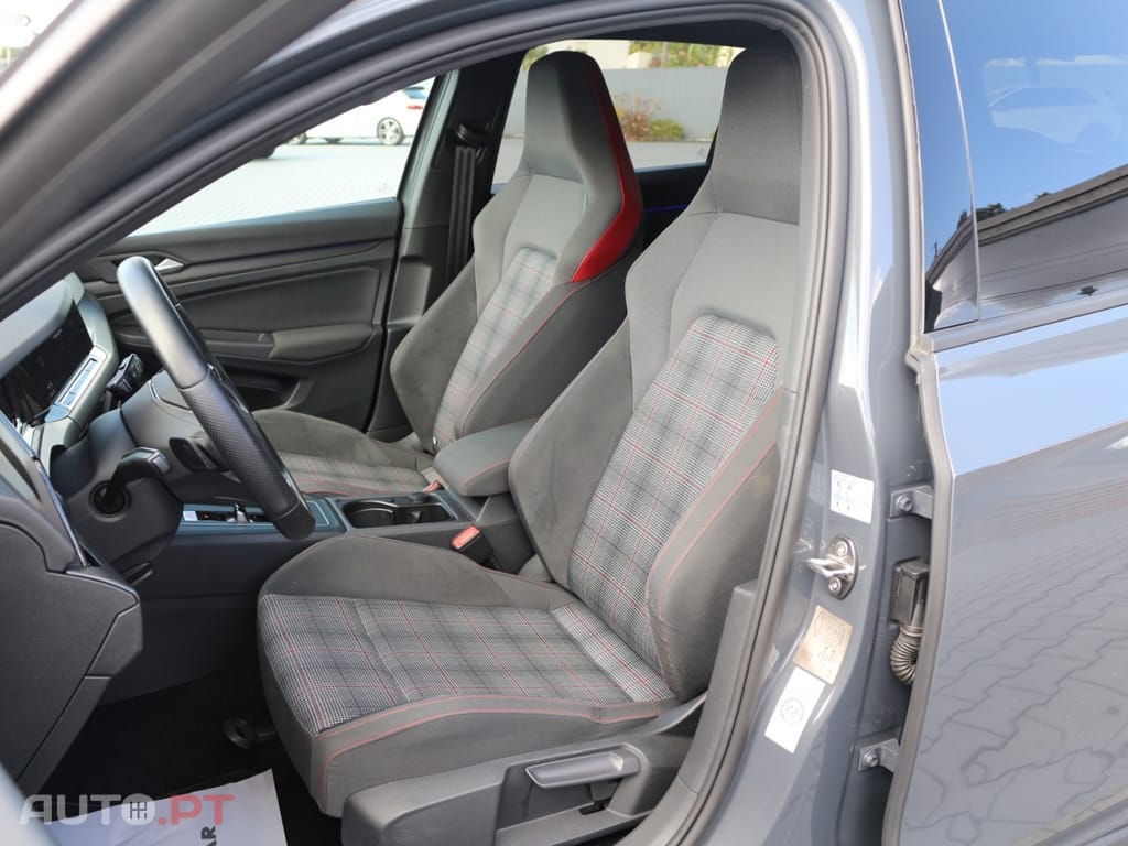 Volkswagen Golf 2.0 TSi GTi DSG Performance