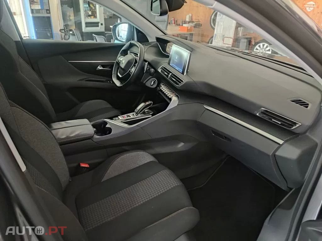 Peugeot 5008 1.6 BlueHDi Style EAT6