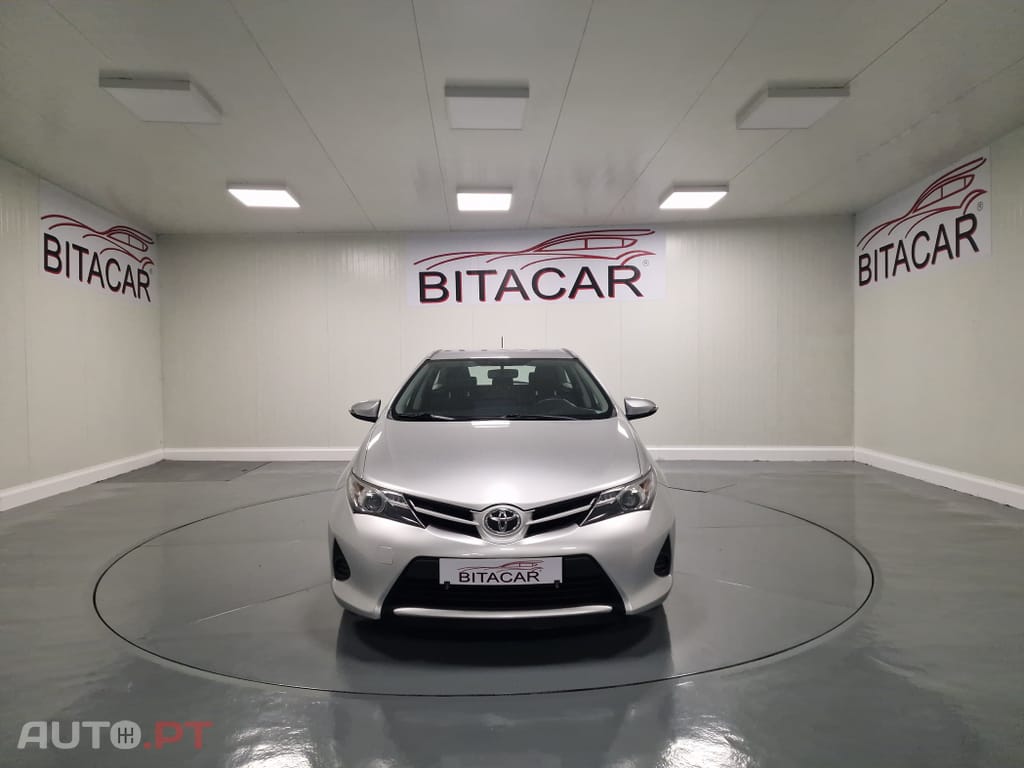 Toyota Auris Touring Sports 1.4 D-4D Active+AC