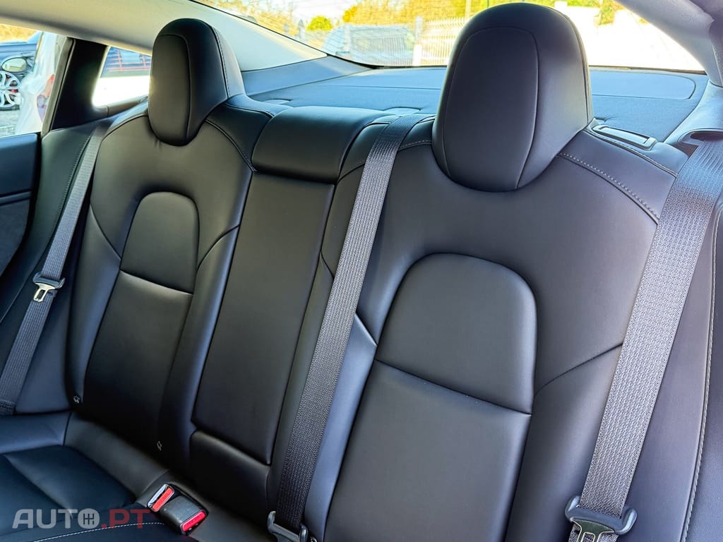 Tesla Model 3 Long-Range Dual Motor AWD