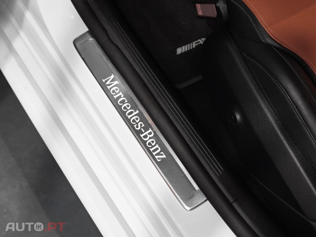 Mercedes-Benz C 300 e 9G-TRONIC AMG Line