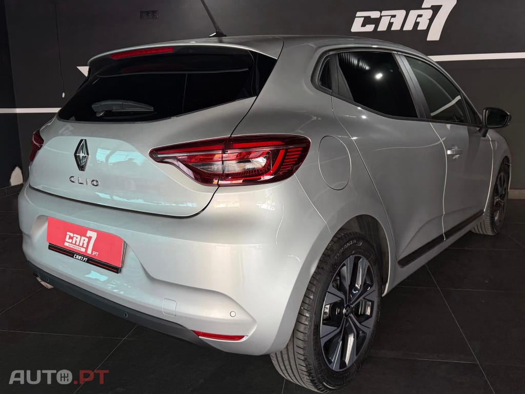 Renault Clio 1.0 TCe Intens CVT