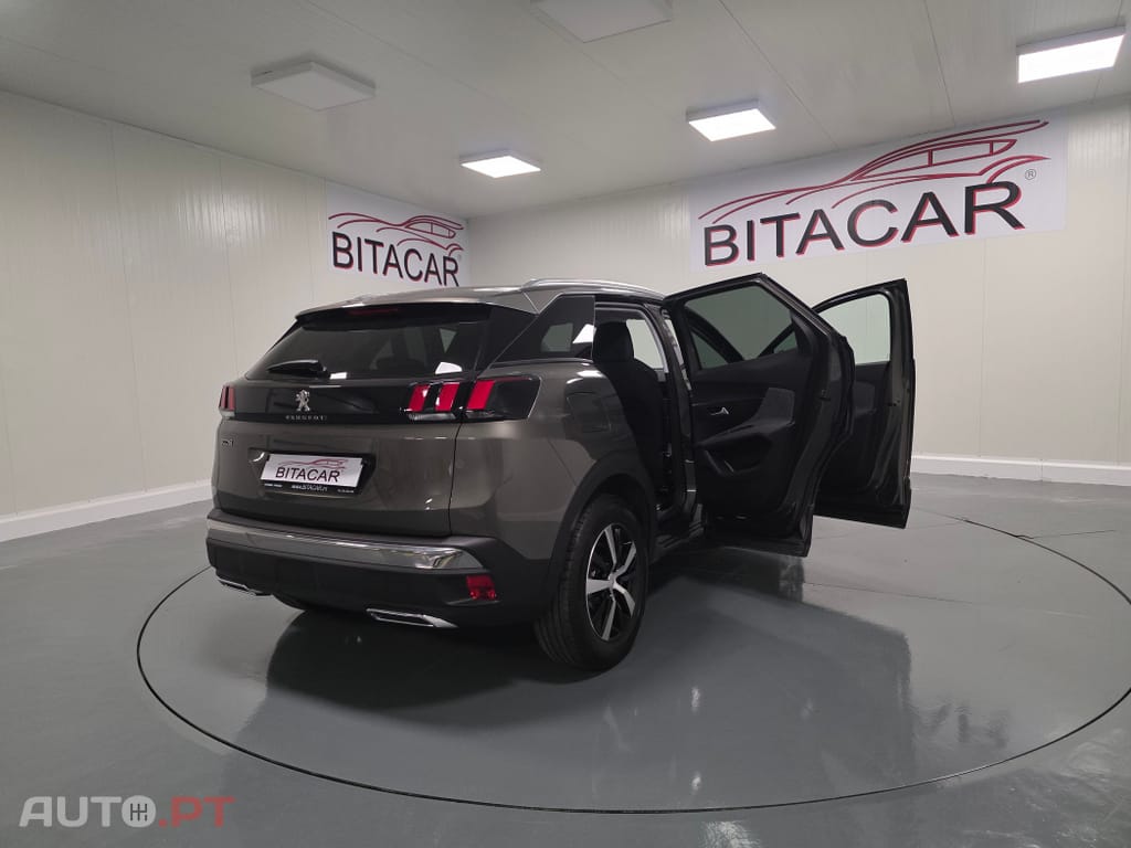 Peugeot 3008 1.5 BlueHDi Active