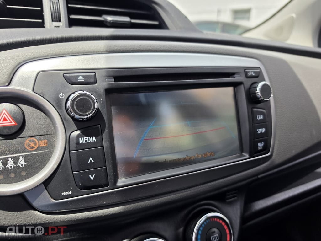 Toyota Yaris 1.0 VVT-i Comfort+Navi