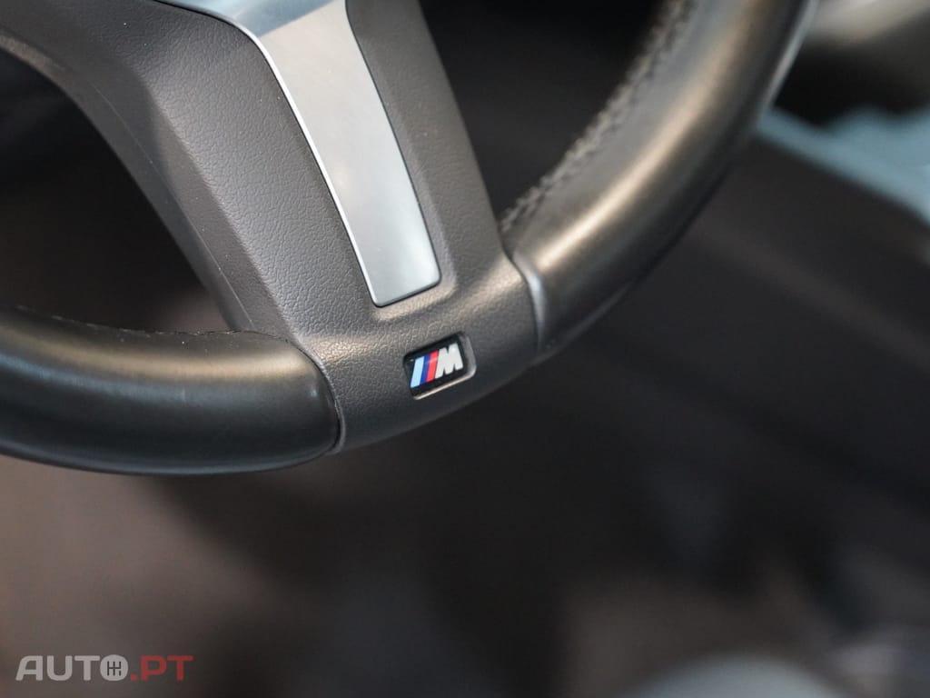 BMW 318 i Touring Pack M Auto