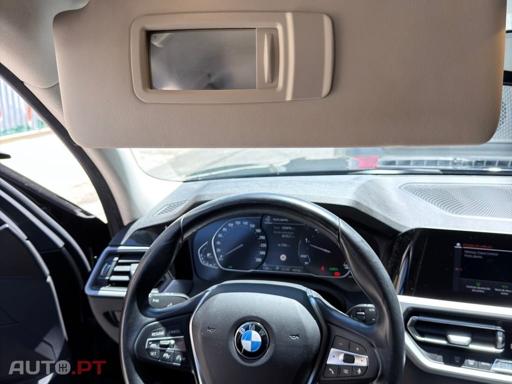 BMW 320 Touring Auto mild hybrid