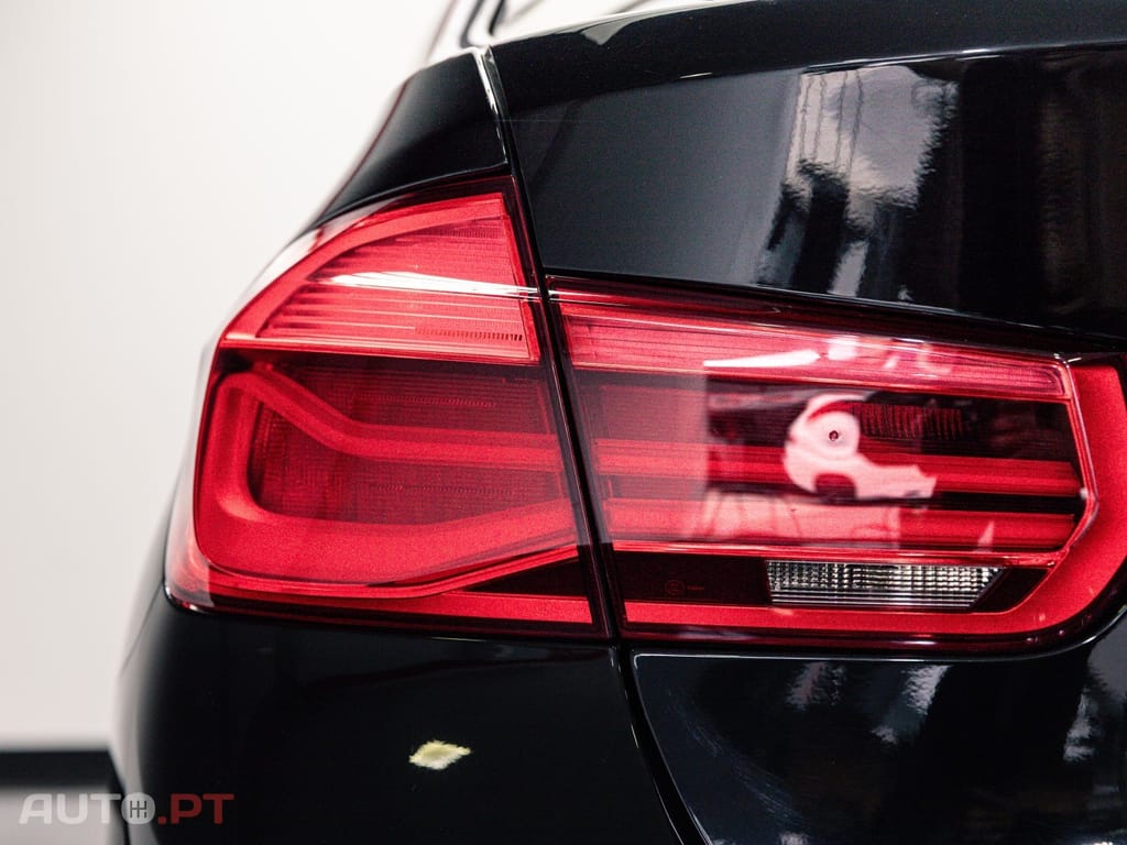 BMW 330 e iPerformance Line Sport