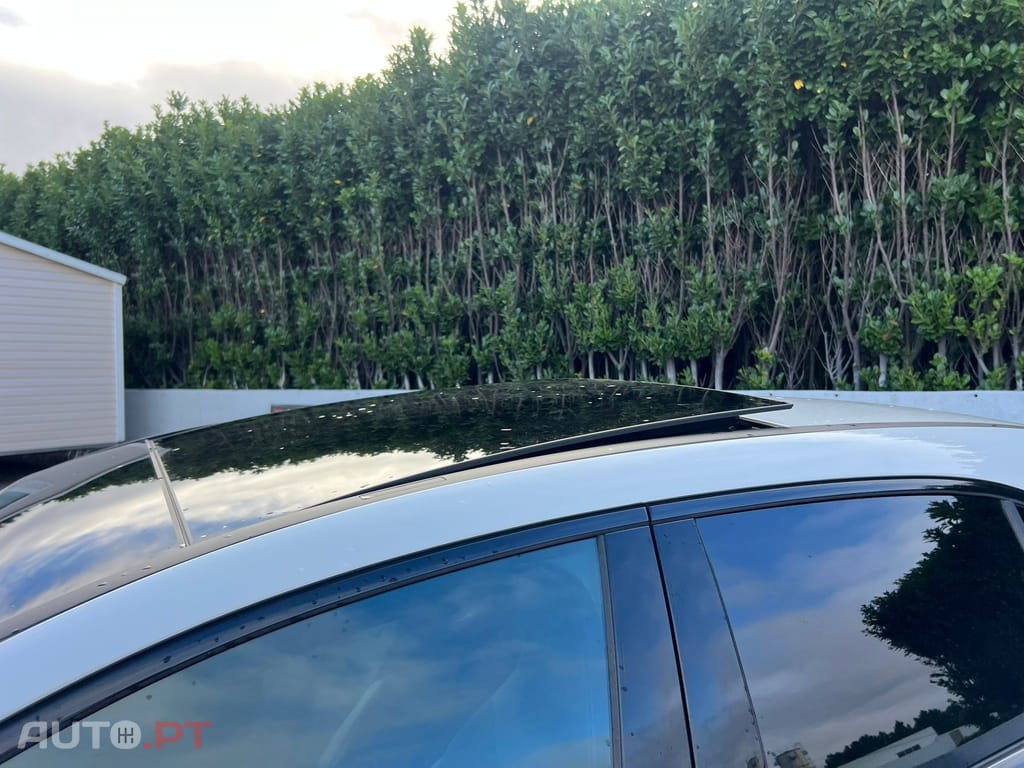 Mercedes-Benz A 250 e AMG Line