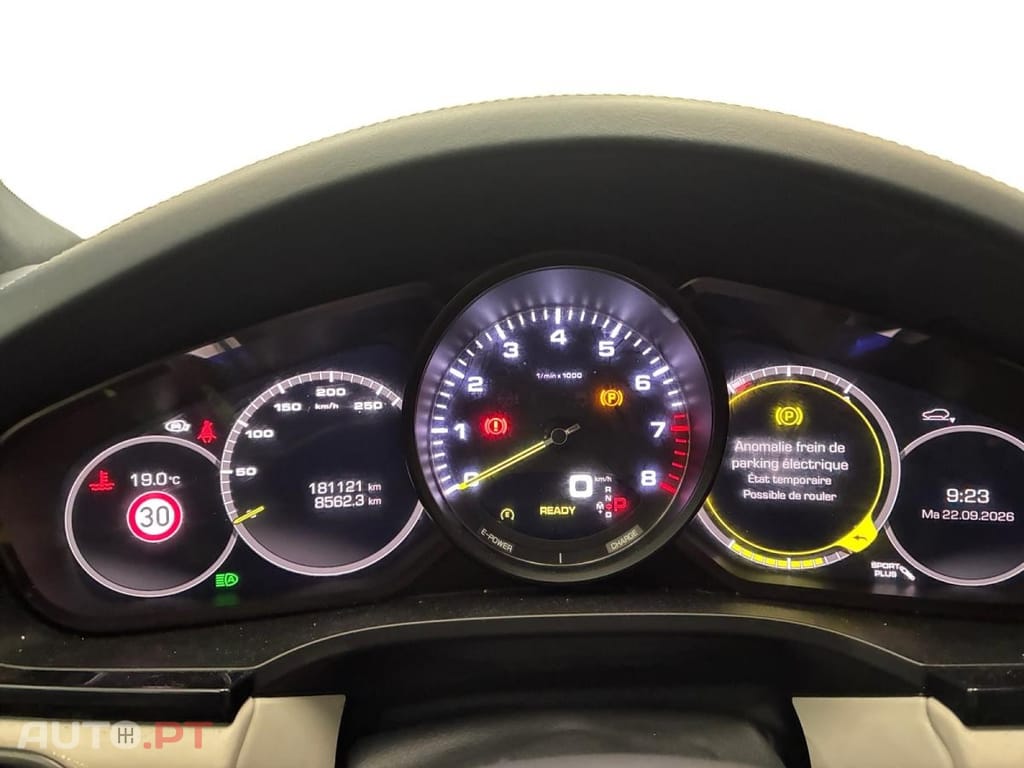 Porsche Cayenne E-Hybrid Tiptronic