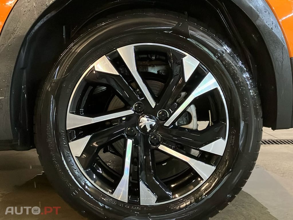 Peugeot E-2008 50 kWh Allure