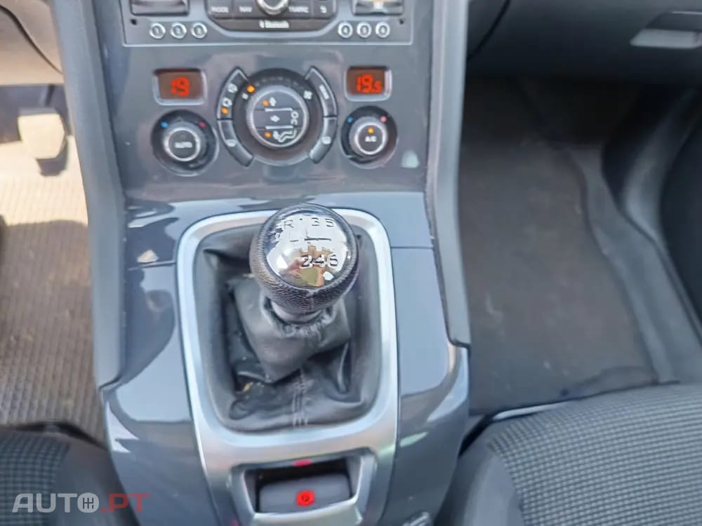 Peugeot 5008 1.6 HDi 7L Allure