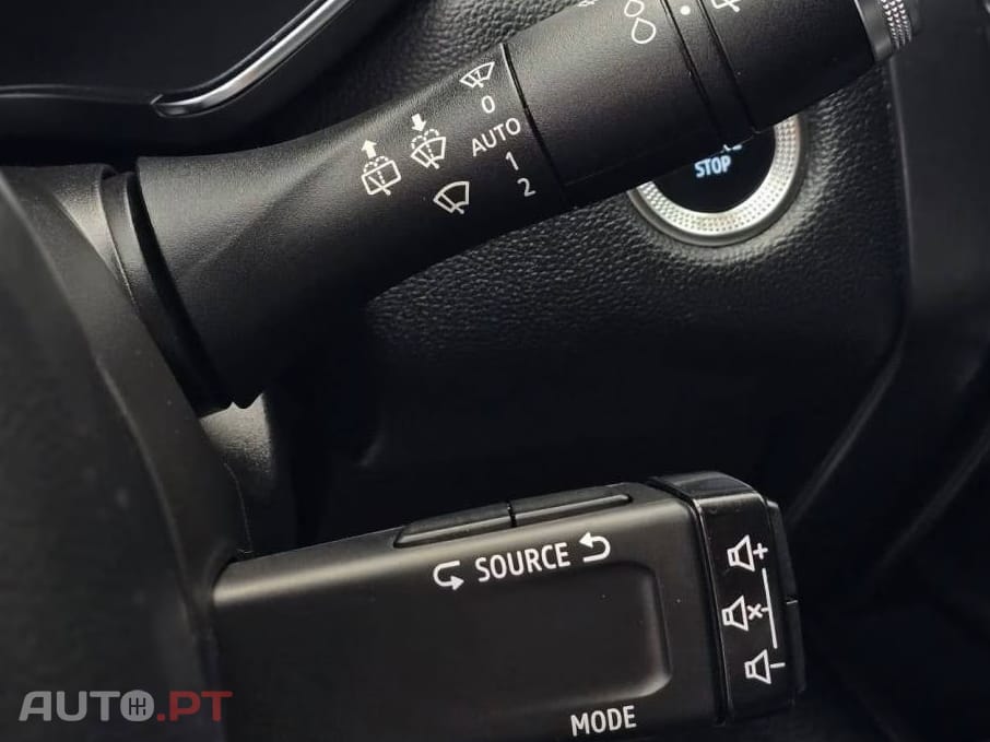 Renault Captur 1.6 E-TECH PLUG-IN INTENSE