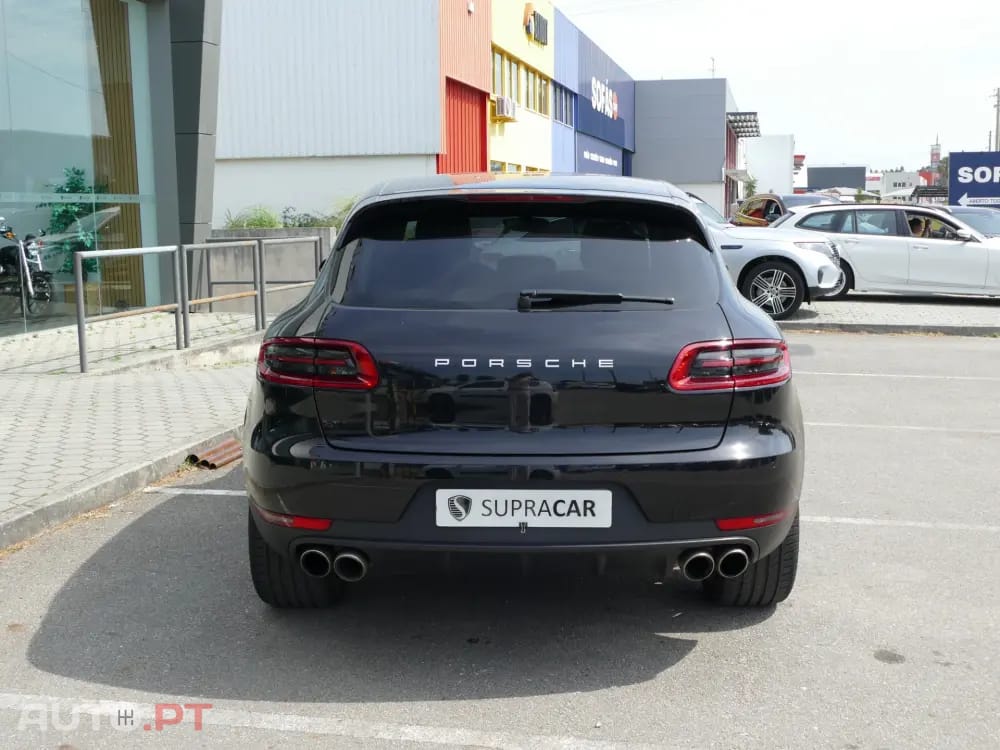 Porsche Macan S