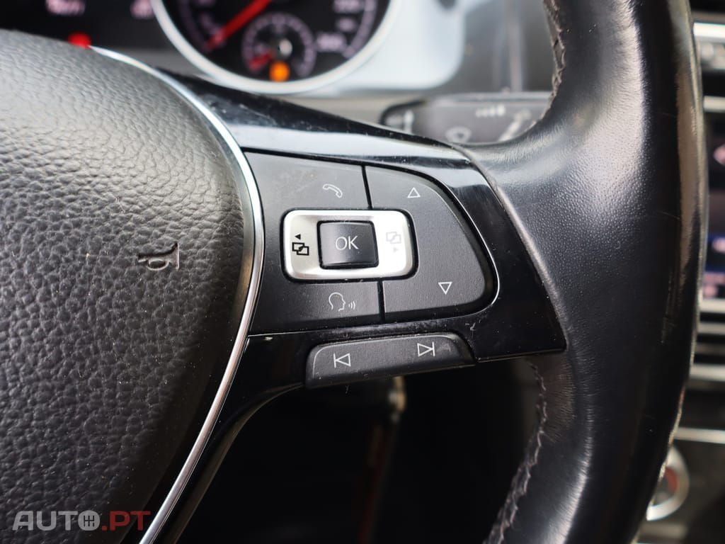 Volkswagen Golf 1.6 TDI Confortline