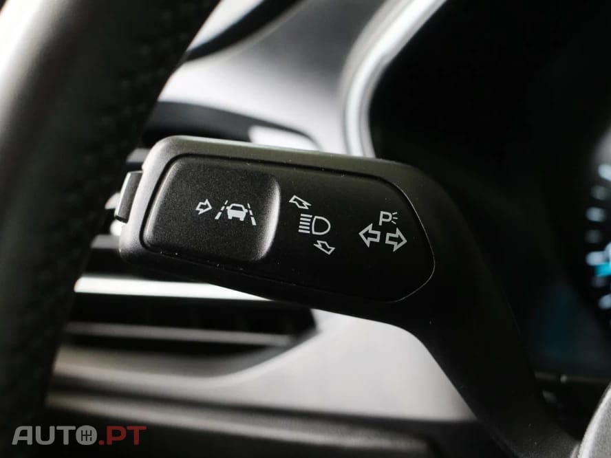 Ford Focus 1.0 EcoBoost MHEV Active