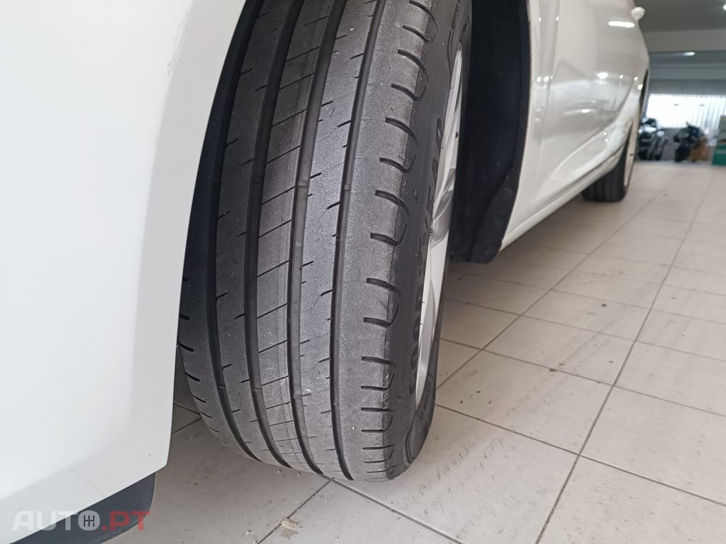 Opel Insignia 1.5 D Business Edition