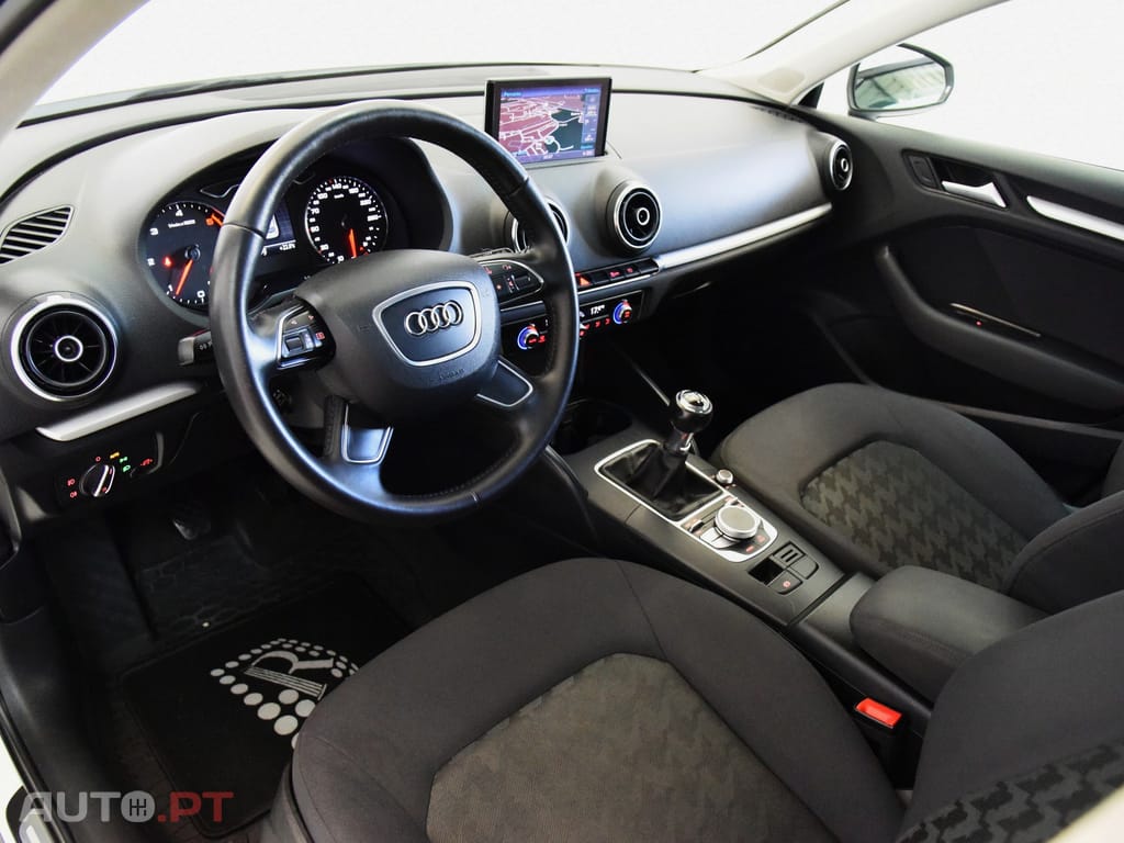 Audi A3 Sportback 1.6 TDi S-line