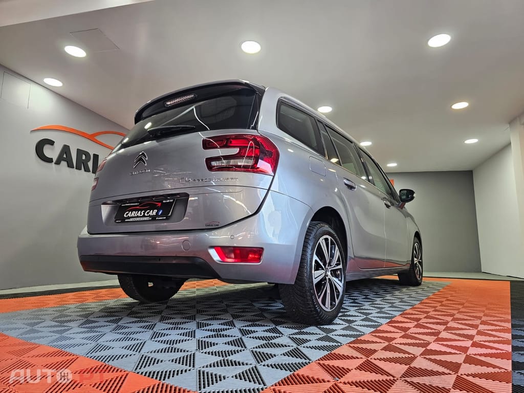 Citroen C4 SpaceTourer 1.5 BlueHDi Shine EAT8