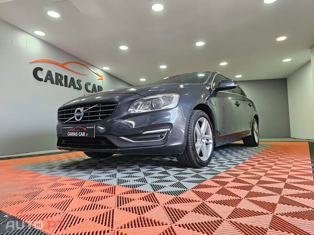 Volvo V60 2.4 D6 Summum AWD Phev