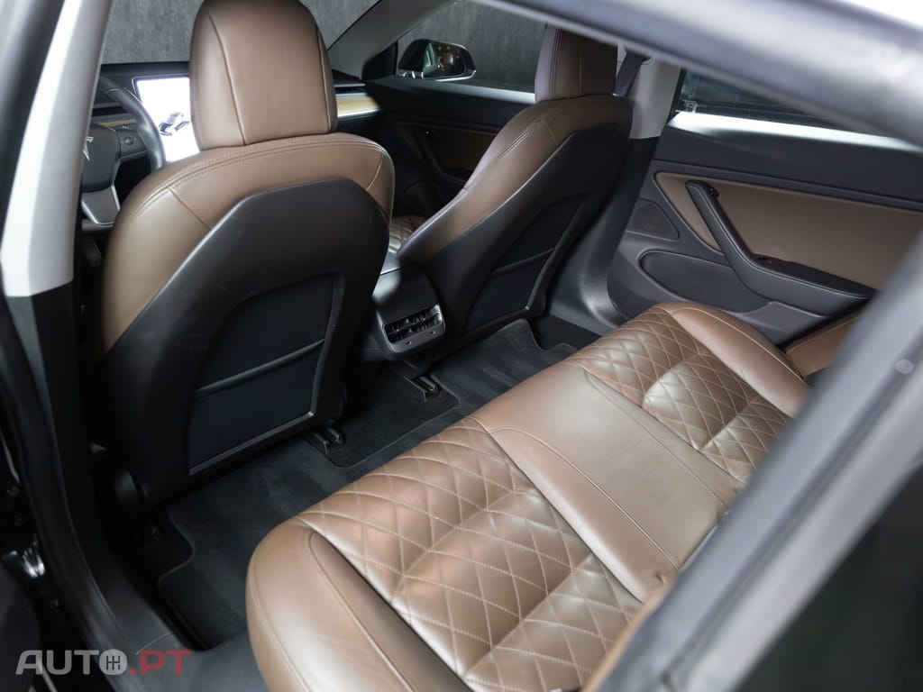 Tesla Model 3 Standard Range Plus RWD