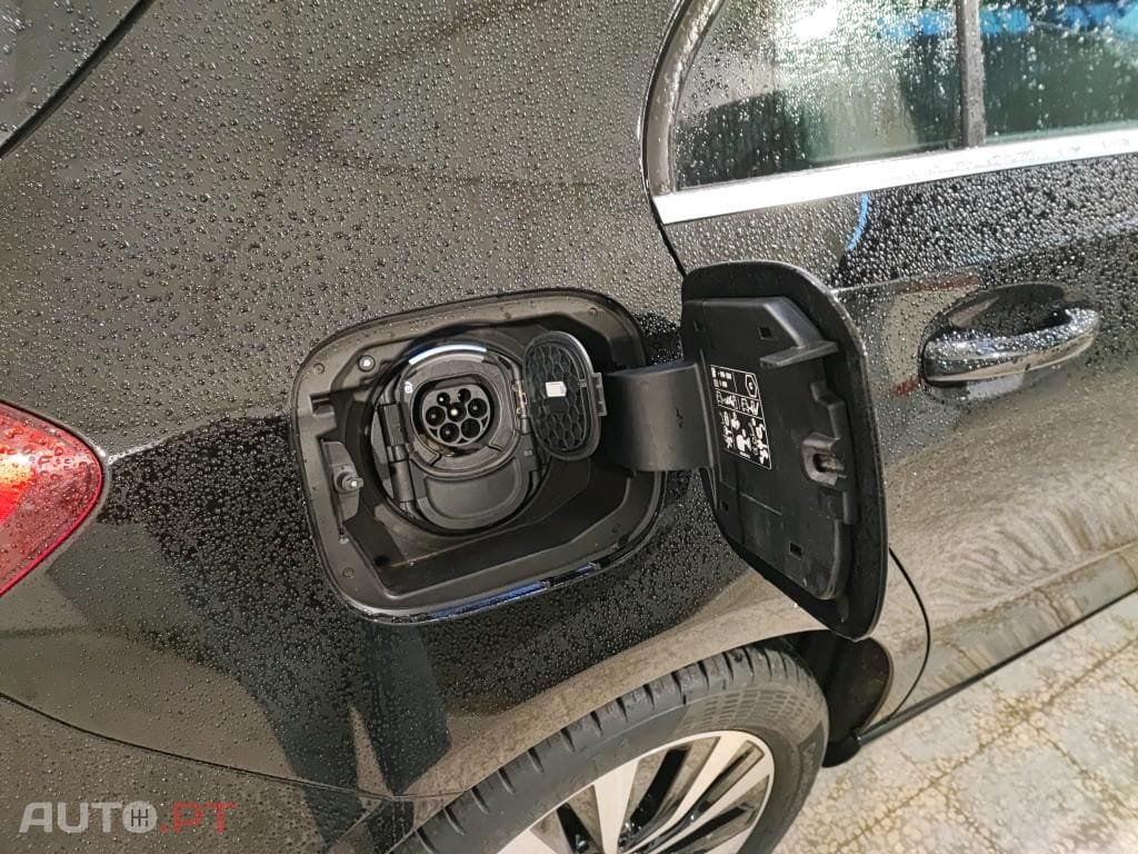 Mercedes-Benz A 250 e Style Plus