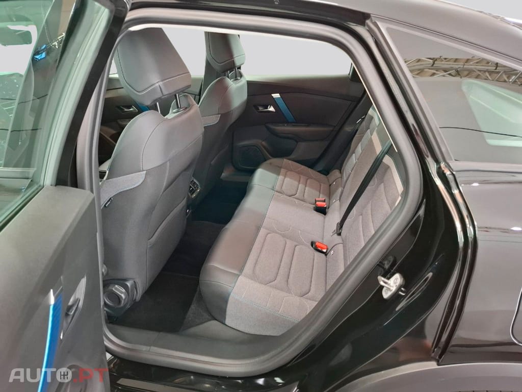 Citroen e-C4 I.V.A DEDUTÍVEL 50kwh Feel