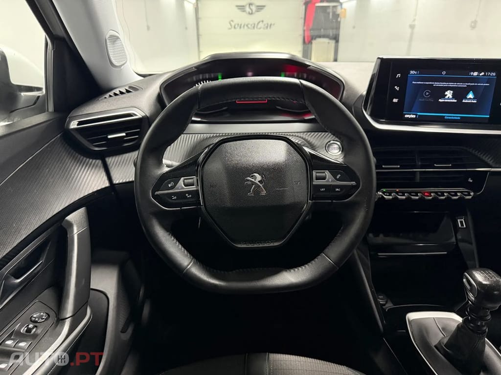 Peugeot 2008 1.2 PureTech Allure