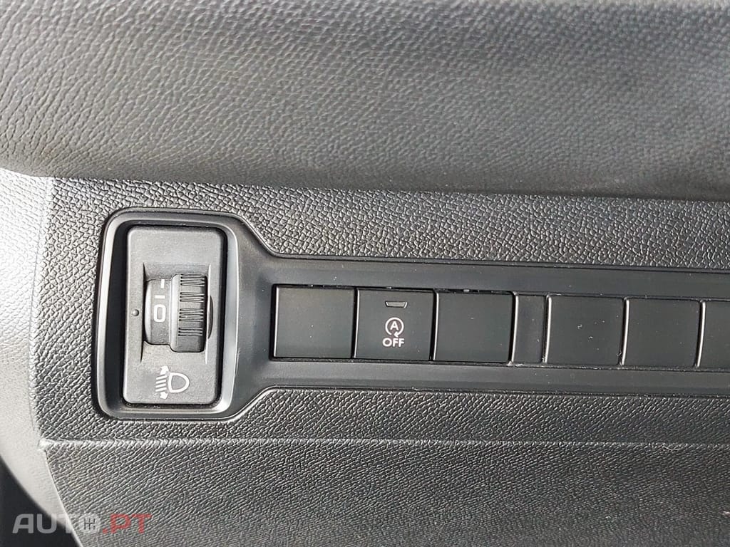 Peugeot 308 1.5 BlueHDi Business Line