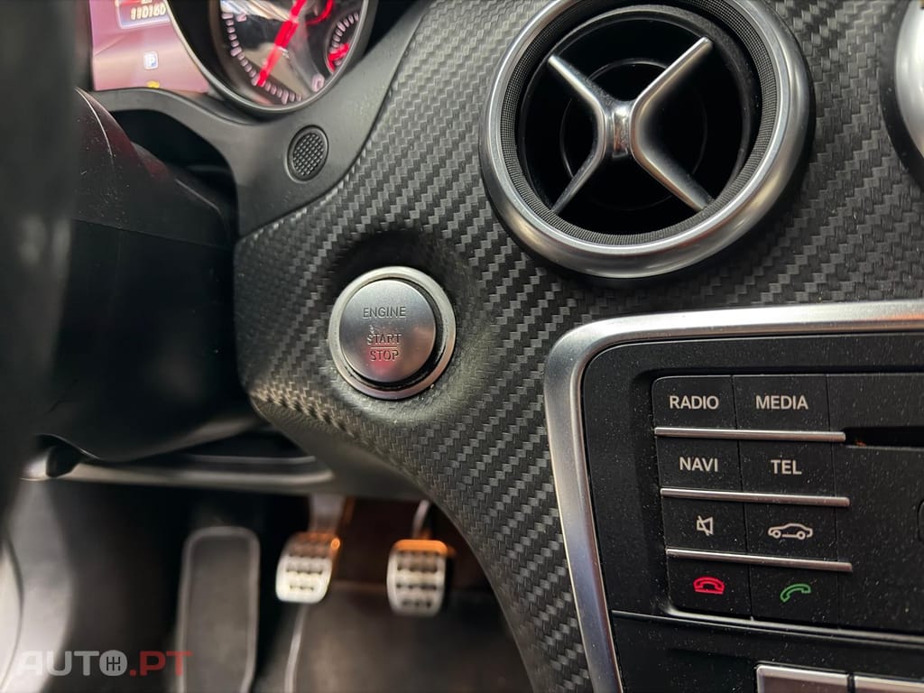 Mercedes-Benz A 180 d AMG Line