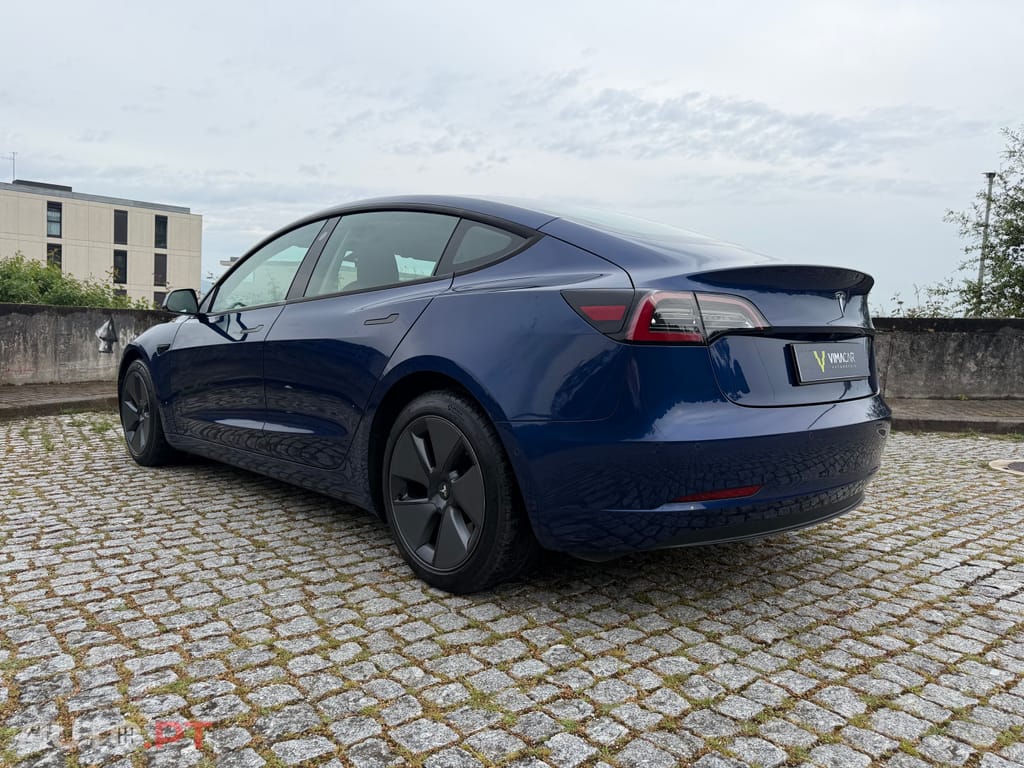 Tesla Model 3 Standard Range Plus RWD